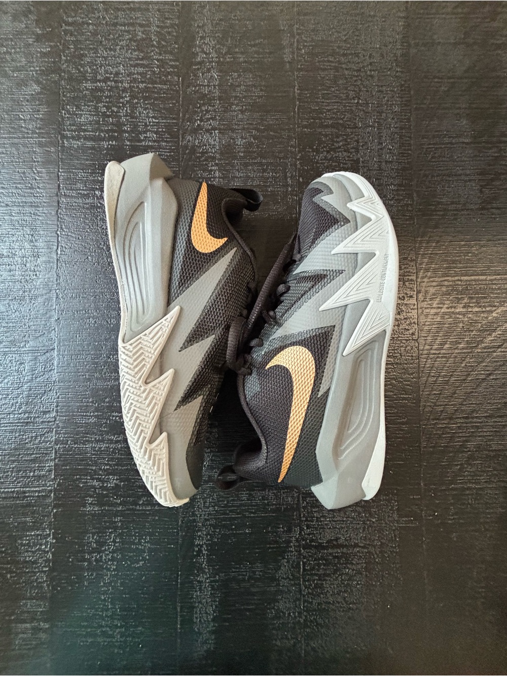Nike Kids Black and Gray Low-Top Sneakers with Gold Logo